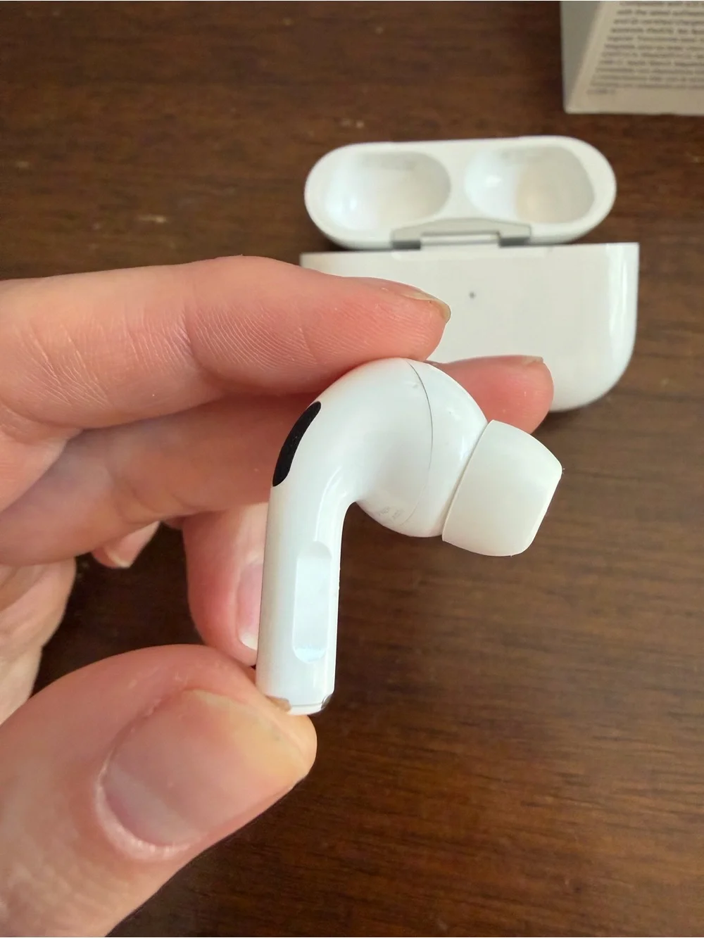 Apple White AirPods Pro 2 gen In-Ear Wireless Earbuds
